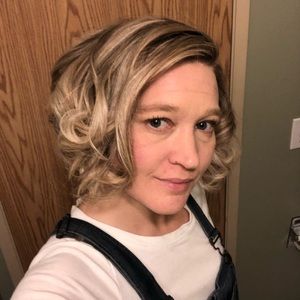 Meet your Posher, Tanis